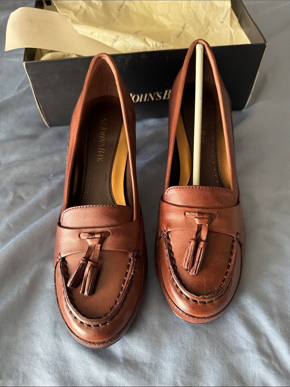 St. John's Bay Women's Cognac Tassel Leather Loafers